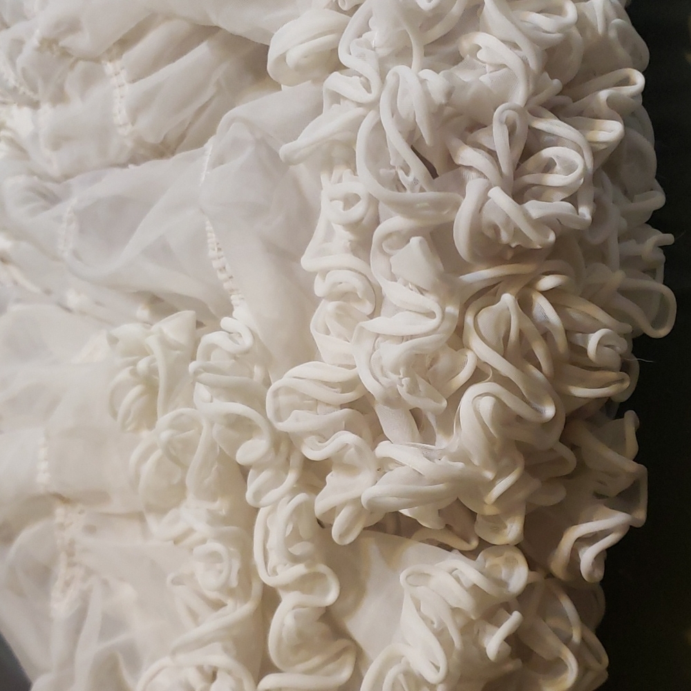 Vintage crinoline 100 nylon dance, petticoat - Picture 5 of 6